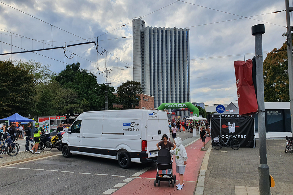 Straßensperrung im Auftrg der Kulturhauptstadt 2025 Chemnitz für die Neuauflage der Friedensfahrt 2022.