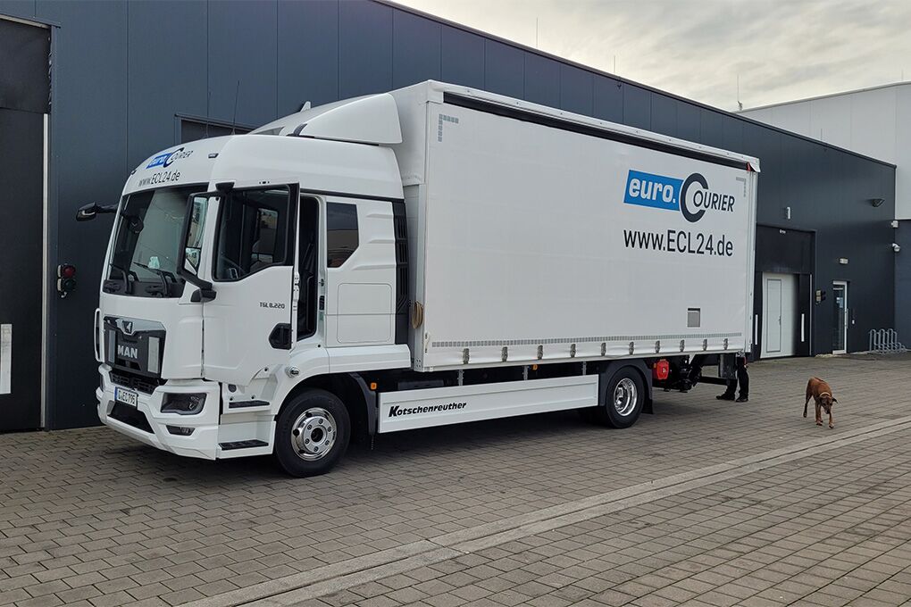 Neue LKW stehen nun für Special Speed Logistics und Direkt-und Sonderfahrten im Nah- und Fernverkehr zur Verfügung.