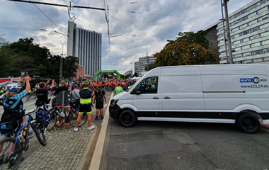 Im Auftrag der Stadt Chemnitz übernimmt euro.COURIER die Absperrung der Straßen für die Friedensfahrt 2022.